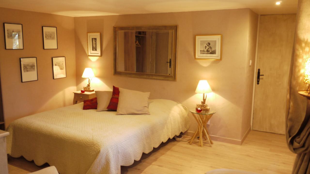 Bed and Breakfast Longo Mai Sillans-la Cascade Exteriér fotografie